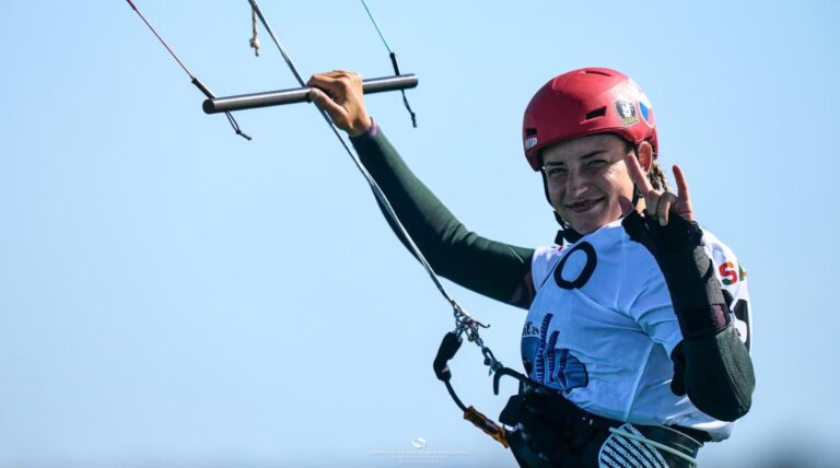 Přečtete si více ze článku První medailová – hydrofoil race – Domča